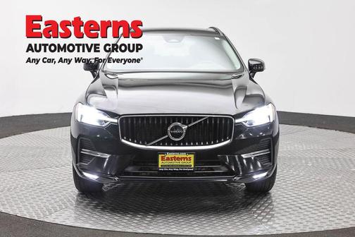 Black 2023 Volvo XC60 B5 Core
