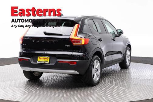 Black Stone 2019 Volvo XC40 T5 Momentum