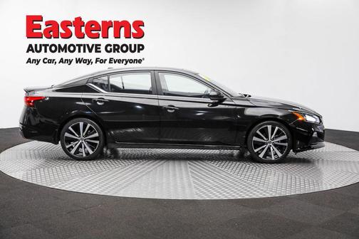 2022 Nissan Altima SR VC-Turbo FWD