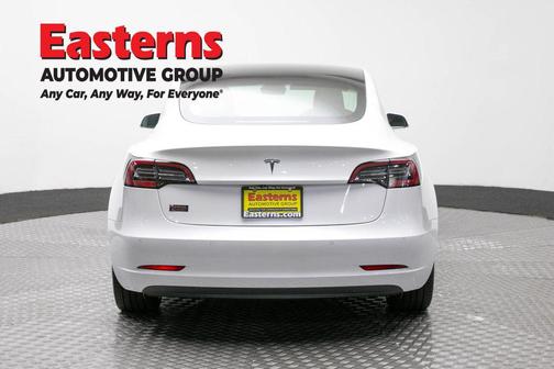 Pearl White Multi-Coat 2019 Tesla Model 3 Standard Range Plus