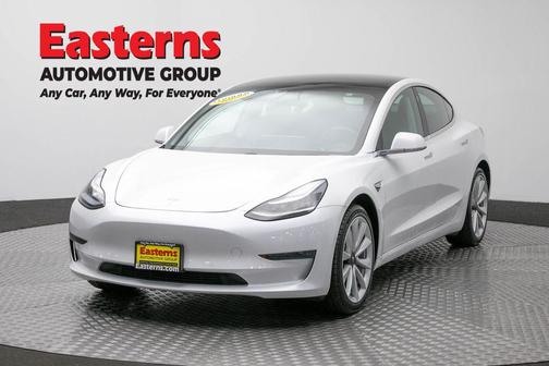 Pearl White Multi-Coat 2019 Tesla Model 3 Standard Range Plus