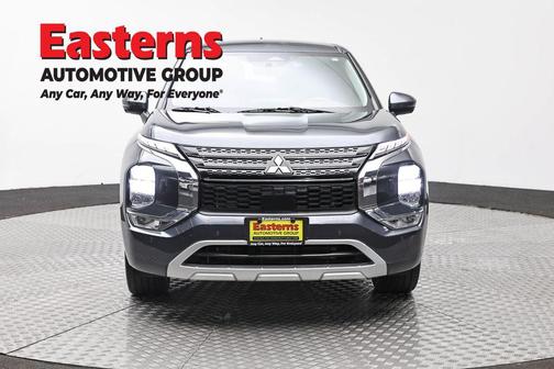 Gray 2024 Mitsubishi Outlander SE S-AWC