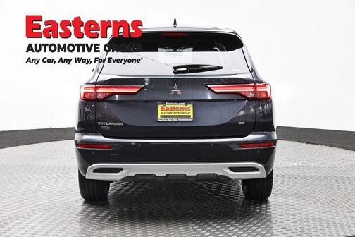 Gray 2024 Mitsubishi Outlander SE S-AWC
