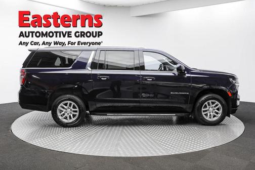 2023 Chevrolet Suburban LT