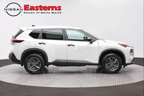 Glacier White 2023 Nissan Rogue S