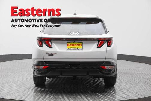 2024 Hyundai TUCSON SE
