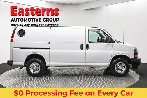 Summit White 2021 Chevrolet Express 3500 RWD 3500 Regular Wheelbase WT