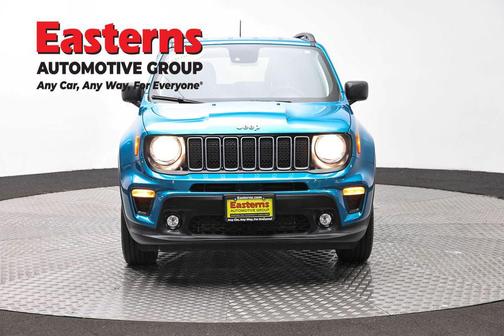 Bikini Metallic Clearcoat 2022 Jeep Renegade Latitude