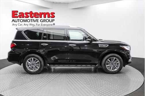 2023 INFINITI QX80 Luxe