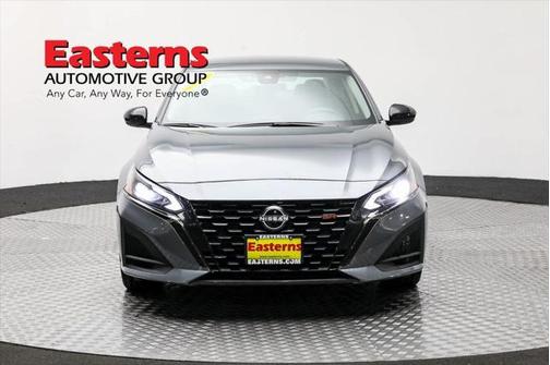 2023 Nissan Altima SR FWD