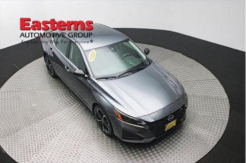 2023 Nissan Altima SR FWD