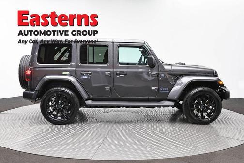 Granite Crystal Metallic Clearcoat 2025 Jeep Wrangler Sahara 4xe