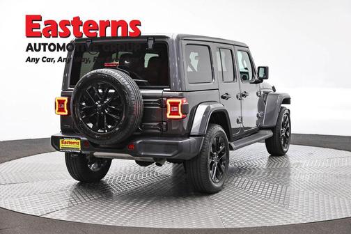 Granite Crystal Metallic Clearcoat 2025 Jeep Wrangler Sahara 4xe