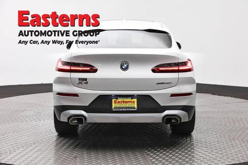 Mineral White Metallic 2023 BMW X4 xDrive30i