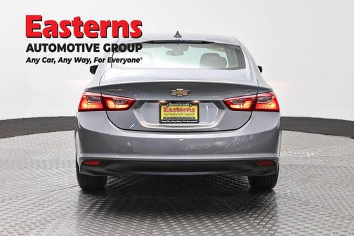 Sterling Gray Metallic 2024 Chevrolet Malibu FWD 1LT