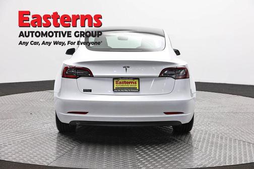 Pearl White Multi-Coat 2023 Tesla Model 3 Standard Range