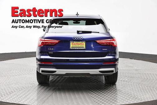 Navarra Blue Metallic 2022 Audi Q3 40 Premium Plus