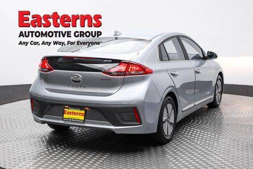 2021 Hyundai IONIQ Hybrid SE
