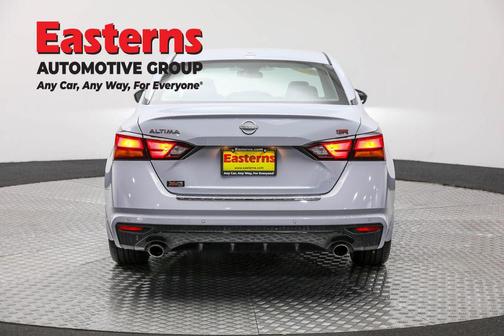 2023 Nissan Altima SR FWD