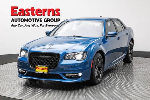 2023 Chrysler 300 Touring