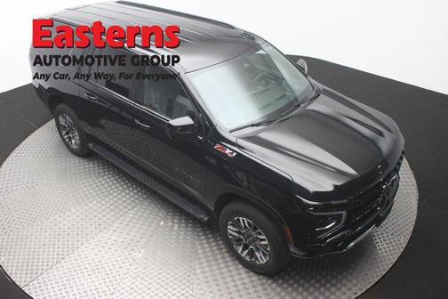 Black 2025 Chevrolet Suburban 4WD Z71