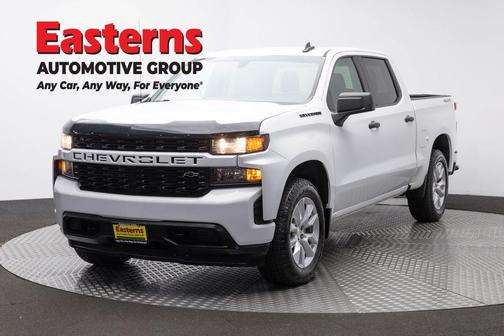 Summit White 2021 Chevrolet Silverado 1500 Custom
