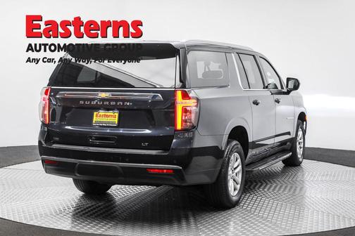 2023 Chevrolet Suburban LT