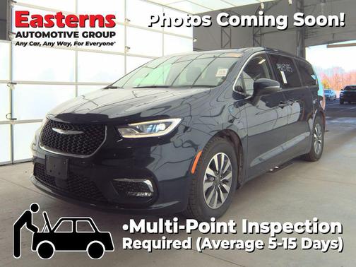 Fathom Blue Pearlcoat 2023 Chrysler Pacifica Hybrid Touring L