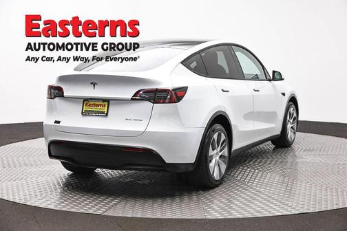 Pearl White Multi-Coat 2023 Tesla Model Y Long Range Dual Motor All-Wheel Drive