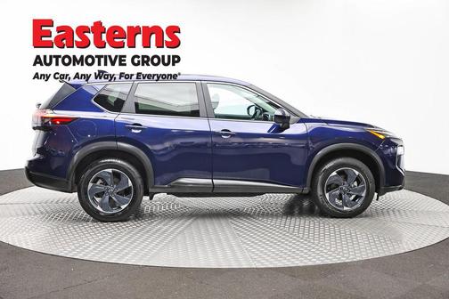 Deep Ocean Blue Pearl 2024 Nissan Rogue SV