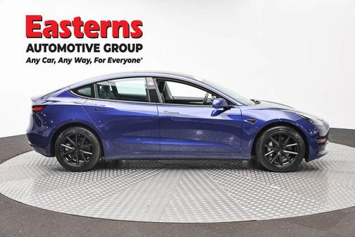 Deep Blue Metallic 2023 Tesla Model 3 Standard Range