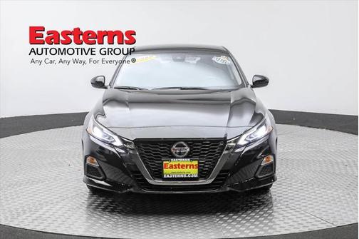 2022 Nissan Altima SR FWD