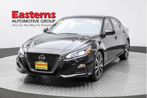 2022 Nissan Altima SR FWD