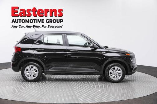 2025 Hyundai VENUE SE