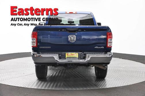 Patriot Blue Pearlcoat 2024 RAM 2500 Big Horn Crew Cab 4x4 6'4' Box