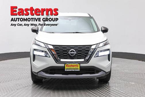 Glacier White 2023 Nissan Rogue S