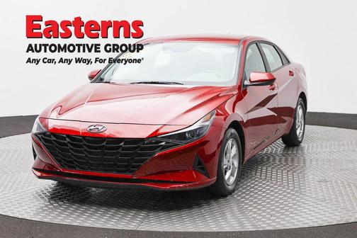Ultimate Red 2023 Hyundai ELANTRA SE