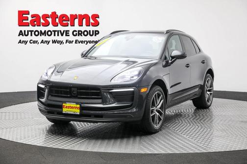 2023 Porsche Macan T
