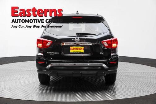 2019 Nissan Pathfinder SV