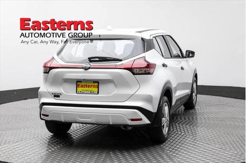 2023 Nissan Kicks S