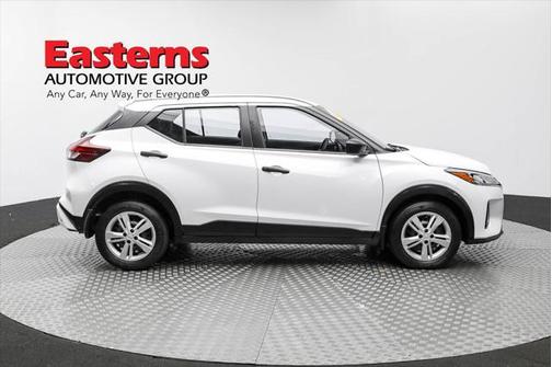 2023 Nissan Kicks S