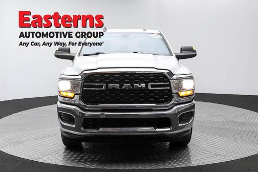 2022 RAM 2500 Tradesman Crew Cab 4x2 8' Box