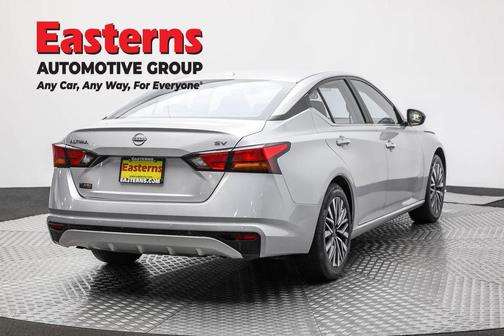 2023 Nissan Altima SR Intelligent AWD