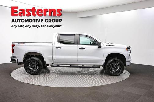 Summit White 2023 Chevrolet Silverado 1500 Custom