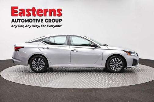 Brilliant Silver Metallic 2024 Nissan Altima 2.5 SV