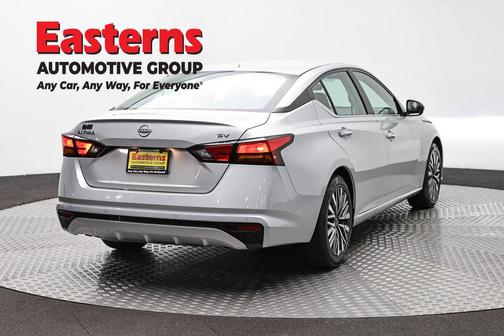 Brilliant Silver Metallic 2024 Nissan Altima 2.5 SV