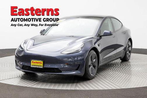 Gray 2023 Tesla Model 3 Standard Range