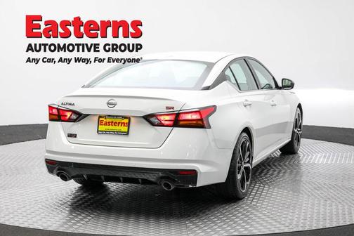 2023 Nissan Altima SR FWD