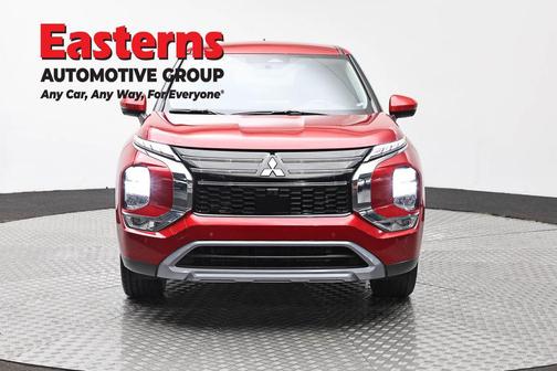Red Diamond 2025 Mitsubishi Outlander SE 2.5 2WD