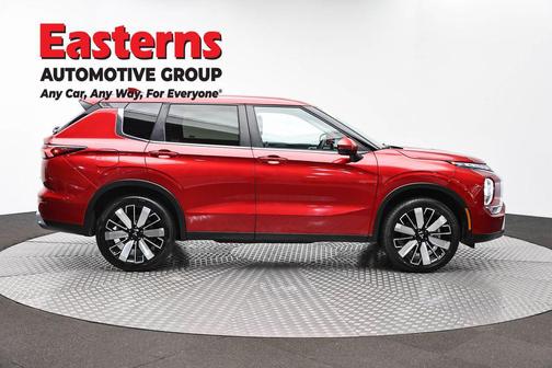 Red Diamond 2025 Mitsubishi Outlander SE 2.5 2WD